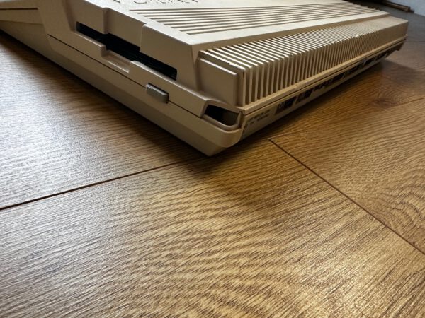 Amiga 500 Rev 6a 512kB PAL - Image 2